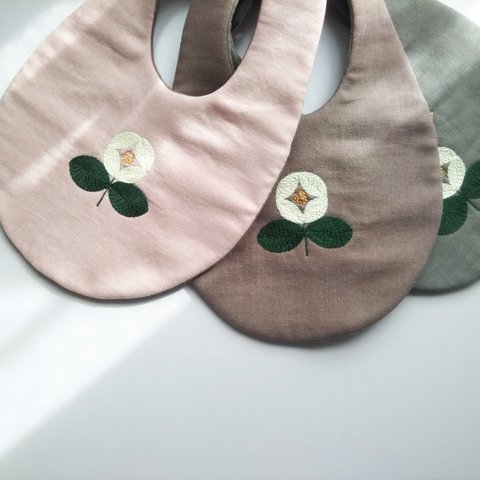 【スタイ】single flower bib  手刺繡 order