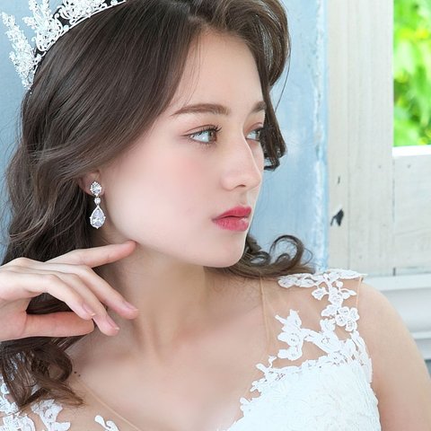 アネリージルコニアイヤリング/ピアス(RLE-48)| 結婚式 花嫁 シルバーウエディング シンプル パーティー お呼ばれ 上品 ブライダル 挙式 ゲスト 揺れる 小ぶり 大ぶり クラシカル