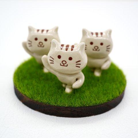 猫の置物🐈陶器