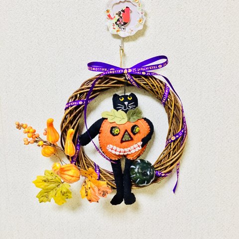 ハロウィン👻クロネコパンプキン🎃ちゃんリース