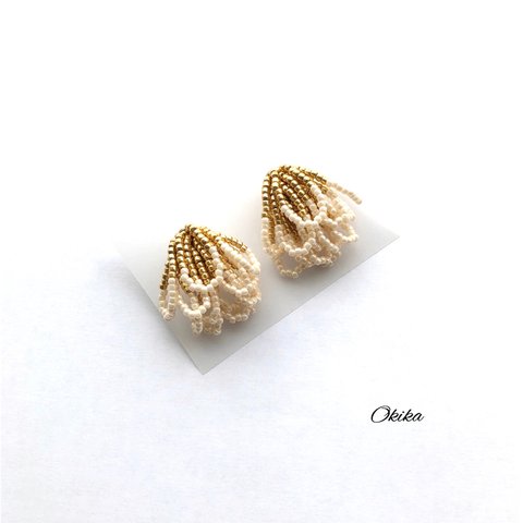 【Mサイズ】Shower beadsピアス/イヤリング【gold×beige】