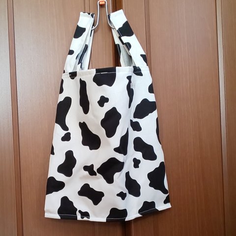 うし柄折り畳み小さなエコバッグ🐮