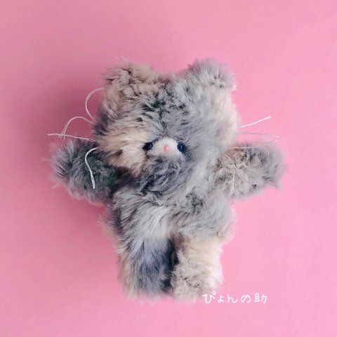 クルクル毛並みのねこちゃん♡ブルーアイ♡手のひらサイズのぬいぐるみ♡③