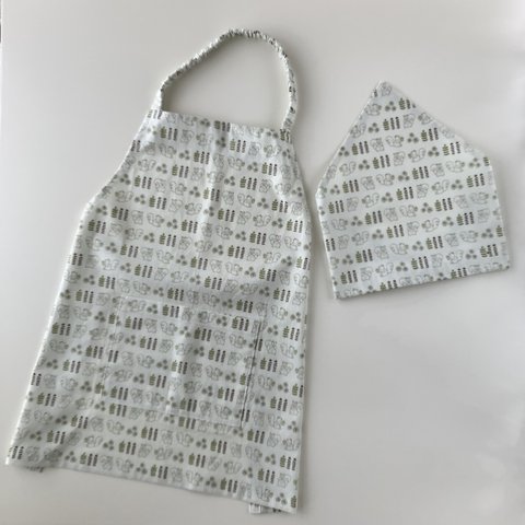 子供用エプロン(110～120)　三角巾セット　ゴム紐　着脱簡単　キッズエプロン　可愛い　リス柄