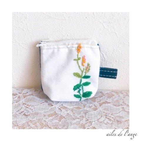 no.643 - embroidery ＊ denim remake mini porch