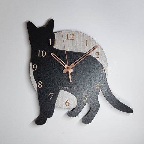 【期間限定値下げ3000円引き】【文字入れ】ねこちゃん はみ出し壁掛け時計 猫3　黒 静音壁掛け時計