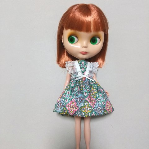 （Discount!🌟）モザイク柄LIBERTYプリントのふんわりバルーンワンピース　ブライス　リカちゃん　アウトフィット