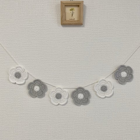 北欧風* cotton糸で編んだお花のガーランド　モノトーン