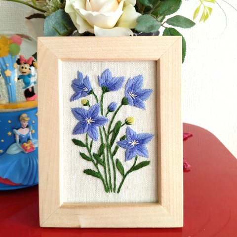 ★フレームを選べる　刺繡フレーム　秋の花　桔梗　(L版)