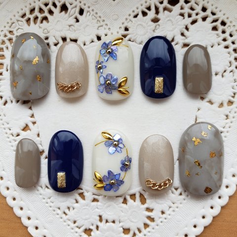 再販4【受注制作】マーブル柄とシェルFlowerネイル/上品/お花/デート/ブライダル/結婚式/前撮り/シェル/ワイヤー/オールシーズン/ホワイト/グレージュ/ネイビー/ベージュ/ネイルチップ