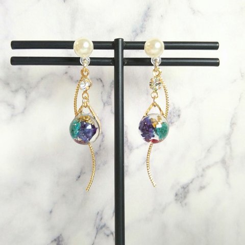 かすみ草ゆれるｲﾔﾘﾝｸﾞ✾ﾋﾟｱｽ〘樹脂ﾉﾝﾎｰﾙ❥樹脂ﾎﾟｽﾄﾋﾟｱｽ❥ﾈｼﾞﾊﾞﾈ式ｲﾔﾘﾝｸﾞ〙ウェーブ❥送料無料💙