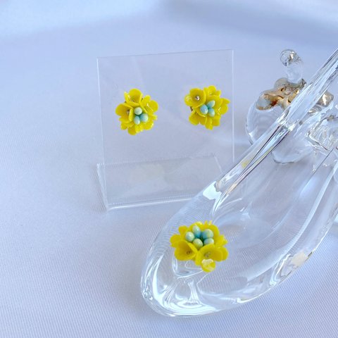 ***菜の花***ピアス**イヤリングにも変更可能**