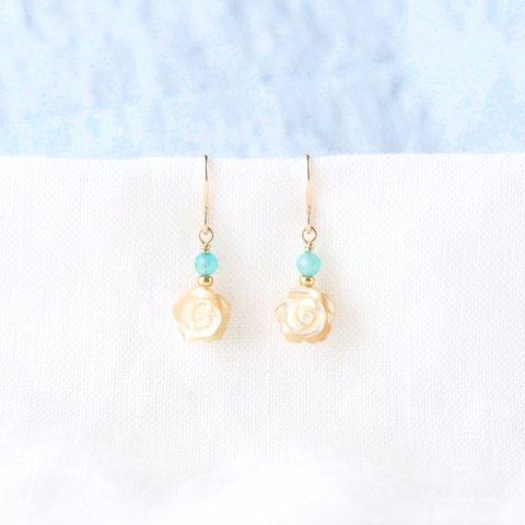 Beige Rose Pierce（マザーオブパール×アマゾナイトシリカ）