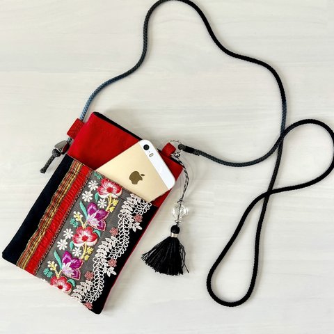 Red×Flower 刺繍リボンのスマホポシェット/スマホポーチ スマホショルダー　