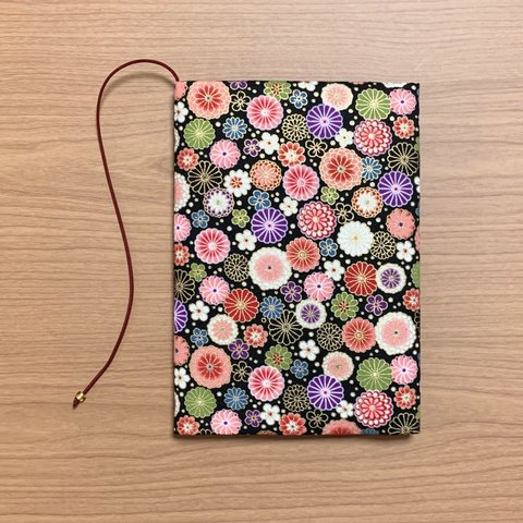 《 四六判》ブックカバー  ハンドメイド  和柄 花あられ