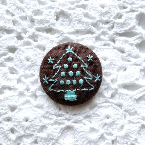 クリスマスツリー（チョコミント）刺繍ブローチ☆再販２