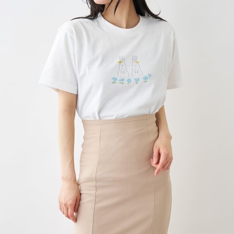 【期間限定SALE】 仲良し双子のうさぎさん　Tシャツ