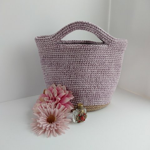 ほんわか優しい桜色の手編みバッグ