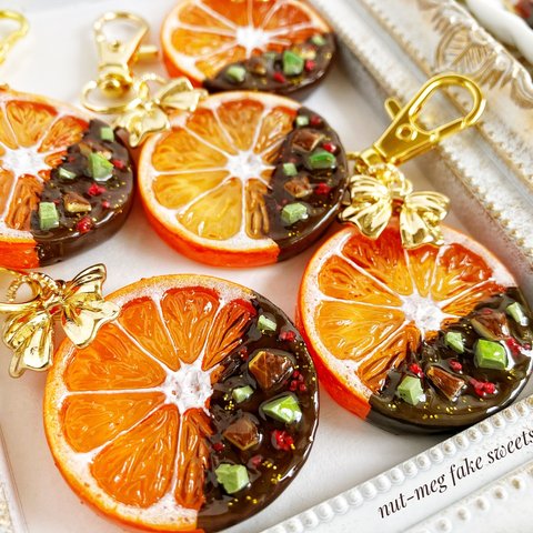 オランジェットショコラのチャーム(キーホルダー)( orange necklace/オレンジ/チョコレート/スイーツデコ/フェイクスイーツ/フェイクフード/食品サンプル)