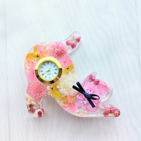 🍀ねこ時計 ゴールド枠 ネコ ピンク  ハーバリウム 時計 ドライフラワー レジン    フラワー時計 花時計   母の日