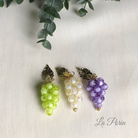 【男性へのプレゼントに🍇】ぶどうのラペルピン