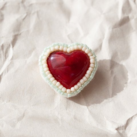 Heart Brooch 06 / ハート ビーズ ブローチ