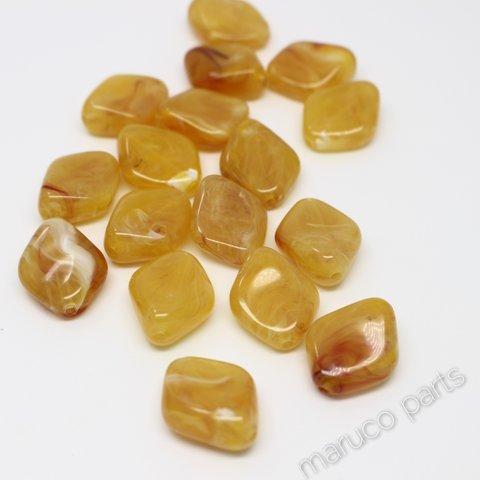 【ダイア型＊両穴＊10個】【7#イエロー】べっ甲調ヴィンテージ風◎beads-123-c7-m