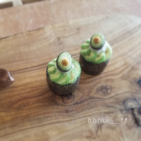 【アボカド🥑のピンクッション】ちいさな巾着付き ↟