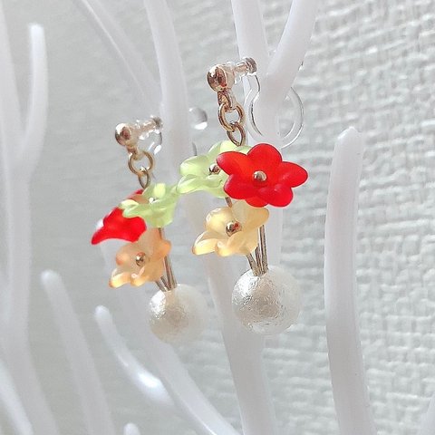 茜色の生け花ノンホールピアス