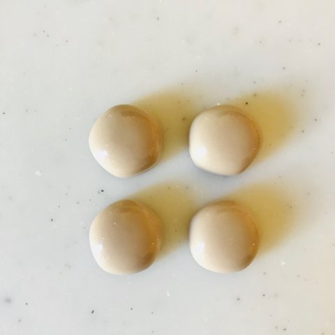 Beige Distorted 15mm Cabochons