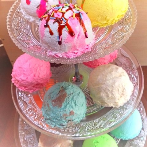 実物大食品サンプル アイスクリーム１４種類＋ガラス製３段スタンドのセット