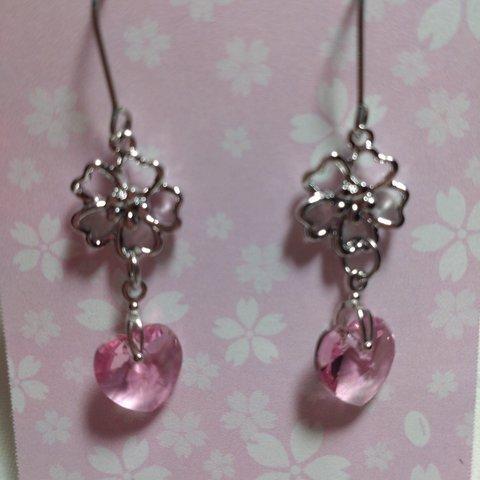 スカシ桜とピンクのハートのクリスタルピアス♥