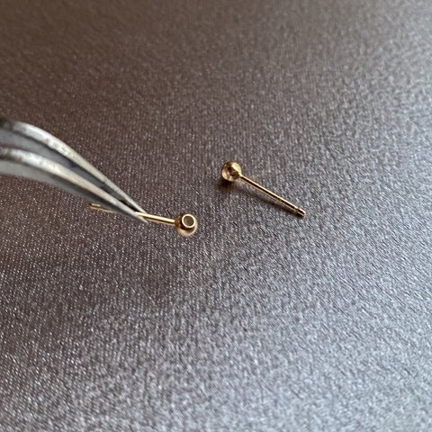 14KGF シリコン入り丸玉ピアス【ボール3mm】（1ペア）