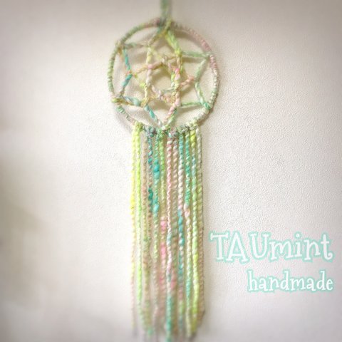 パステルカラー✧*̣̩手紡ぎ糸⋆̩☽ドリームキャッチャー⋆°一点物