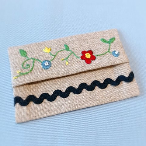 花刺繍のポケットティッシュケース