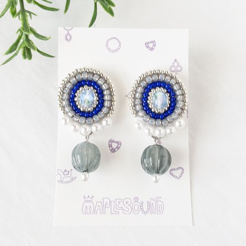 ビーズ刺繍　ドレスアップしたい日のビーズ&パールのピアス