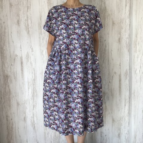 【SALE☆30%OFF】綿ローンリップル地　小花柄　ゆったり　ワンピース