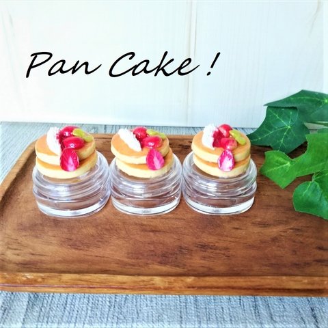 苺とホイップ☆パンケーキのクリームケース