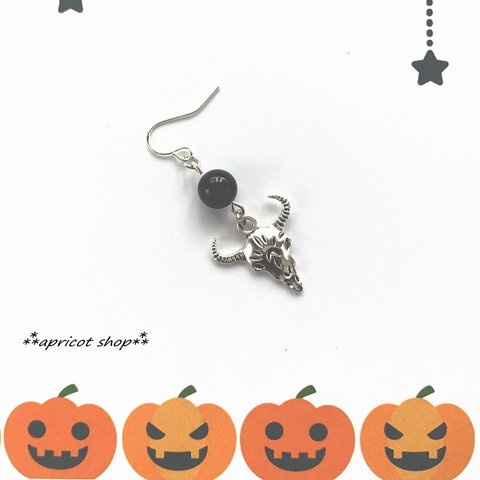 ハロウィンピアス/イヤーカフ サバトの牡山羊