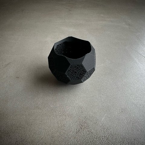 メッシュ植木鉢（soccer ball）　matt black