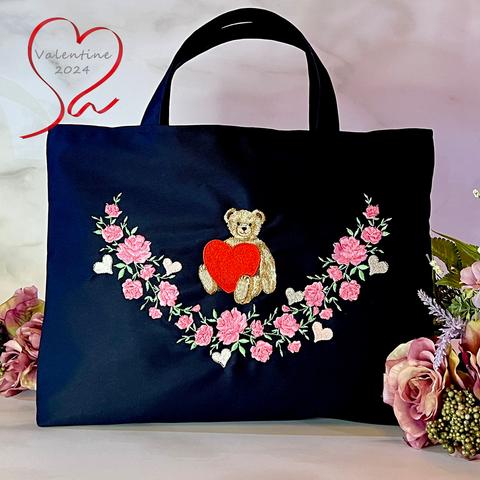 【期間限定】Valentinishテディベア×花|レッスンバッグ|名入れ|刺繍|女の子|男の子|お受験|私立|お道具|幼稚園|保育園|小学校|お教室|お稽古|習い事|私学|バレンタイン|ホワイトデー