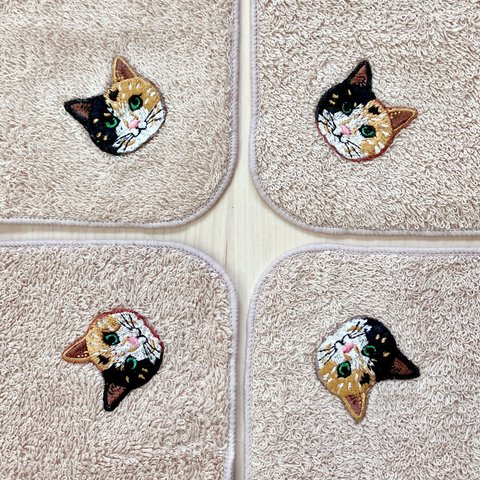 人気☆猫さん刺繍のカフェオレベージュ泉州タオルハンカチ💗