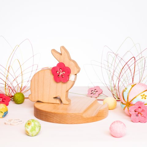 【新春】ウサギの木製スマホスタンド