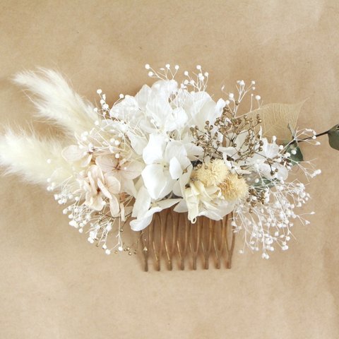 White lily 03🤍　ドライフラワーandプリザーブドフラワー髪飾り　振袖ヘア　結婚式のドレスや白無垢ヘア色打掛ヘアに　ヘッドアクセサリー　ガーデンウエディング　コームタイプcomb