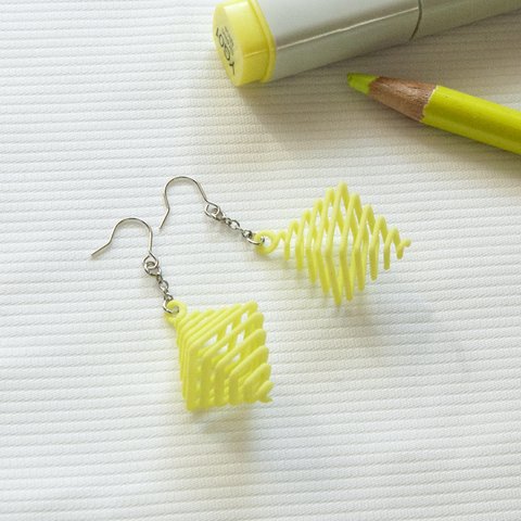 スパイラルLimegreen・ピアス（イヤリング） #3Dprint accessories