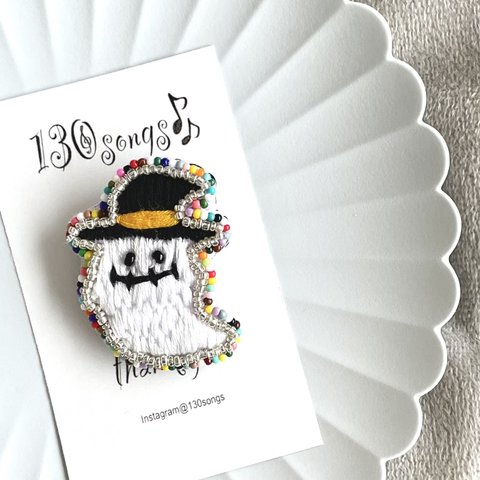 ✳︎ ハロウィン オバケ ✳︎ ビーズ 刺繍 ブローチ