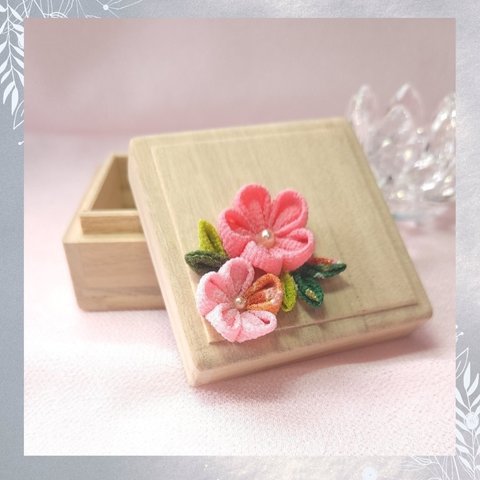 桐の花箱　正方形　小花（リボンなし・②）