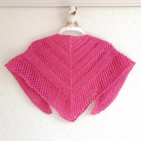 手編みの小さめ三角ショール【Reyna】 Triangle Shawl small size