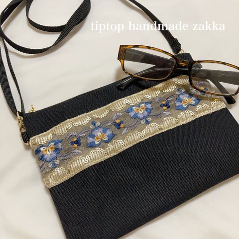 ▪️インド刺繍リボンサコッシュ▪️ハンドメイド・サコッシュ・サコッシュポーチ・ポーチ・帆布・インド刺繍リボン