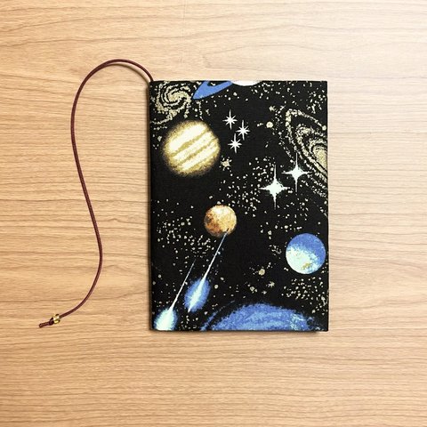   【 文庫本 】ブックカバー   ハンドメイド   宇宙 ゴールド